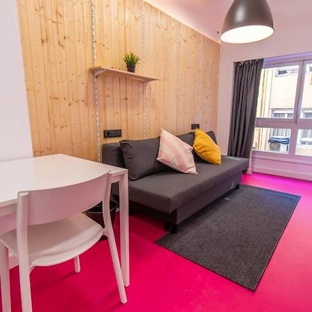 Koala Hostel Mercado Аликанте Экстерьер фото