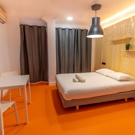 Koala Hostel Mercado Аликанте Экстерьер фото